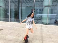 Airwheel Ona je uvijek mlada wink emoticon ?#?TopWheels? ?#?Airwheel? ?#?Uvijekmlad? 