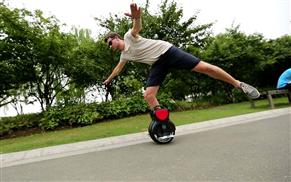 Airwheel Lukavo... wink emoticon ?#?TopWheels? #Topwheels ?#?BudiCool? - TopWheels