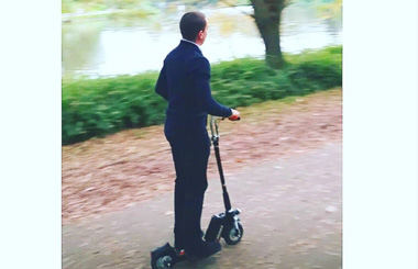 Airwheel Z5 smart folding electric scooter